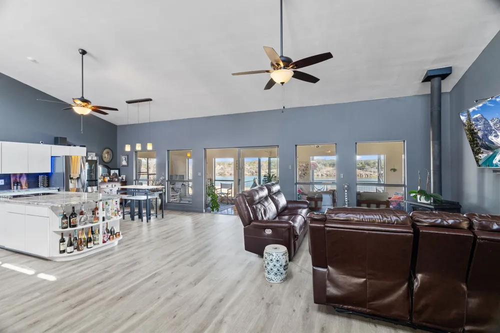 3721 Lakeview Drive Cottonwood Shores, TX 78657