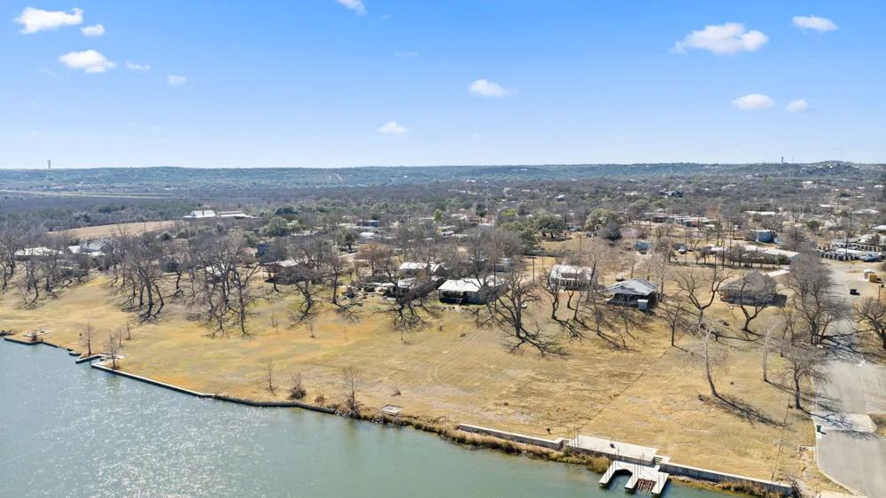 3721 Lakeview Drive Cottonwood Shores, TX 78657