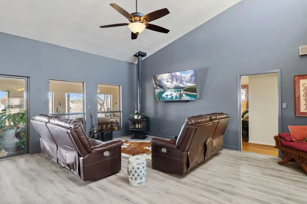 3721 Lakeview Drive Cottonwood Shores, TX 78657
