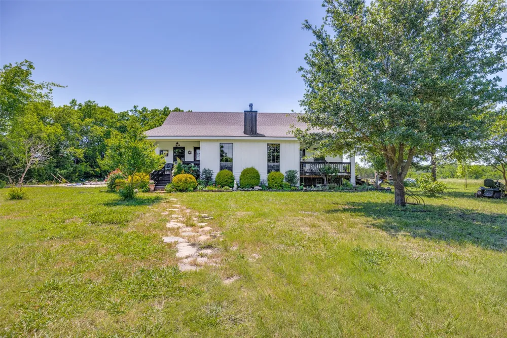 744 County Road 4910 Trenton, TX 75490