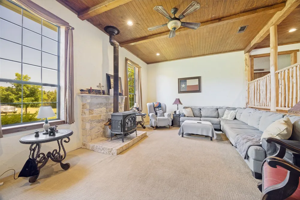 744 County Road 4910 Trenton, TX 75490