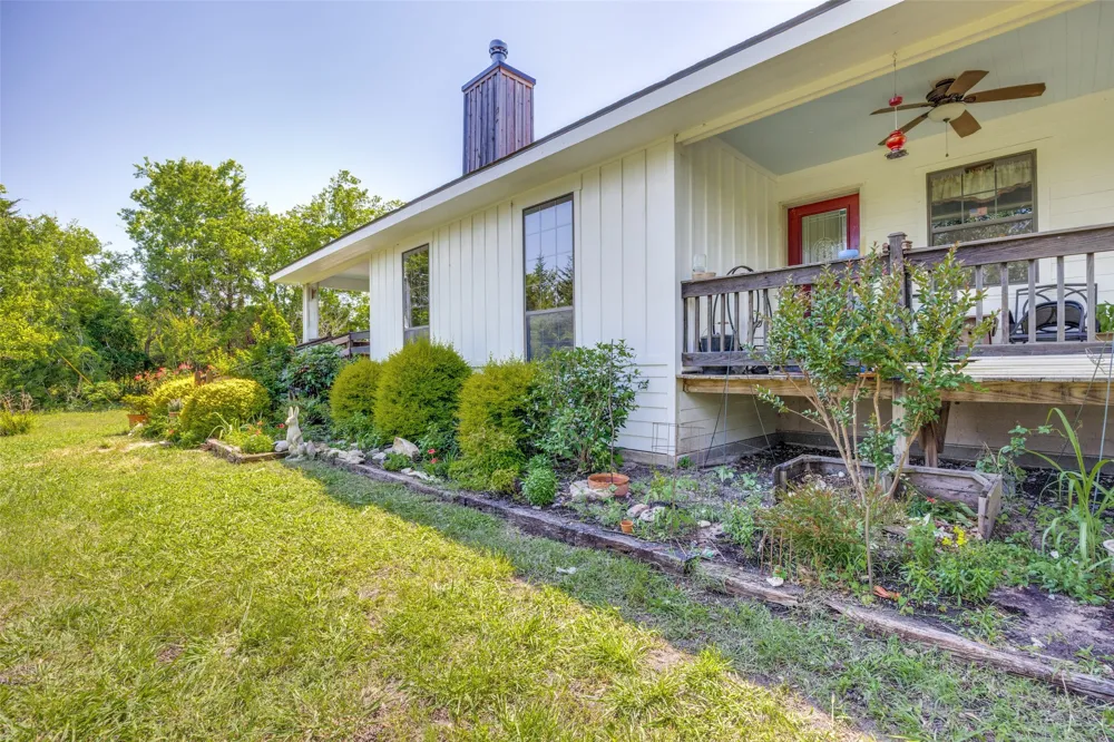 744 County Road 4910 Trenton, TX 75490