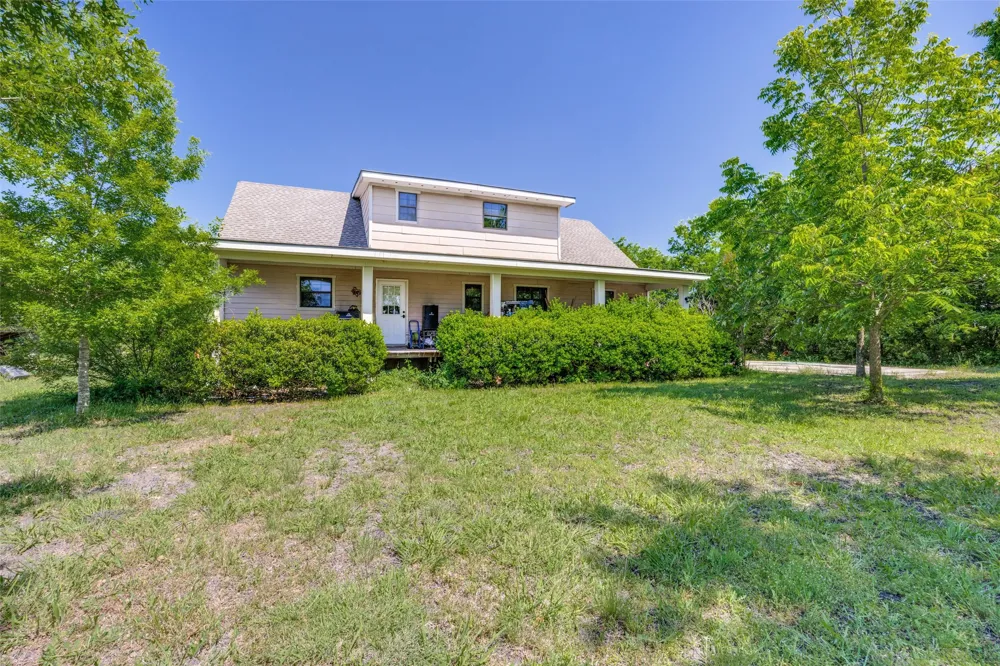 744 County Road 4910 Trenton, TX 75490