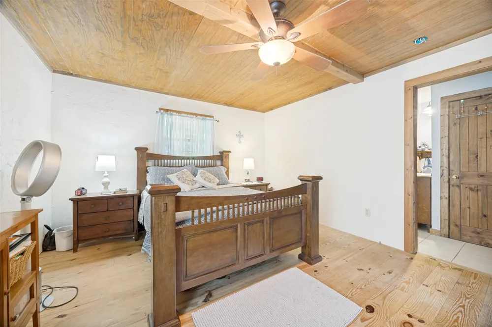 744 County Road 4910 Trenton, TX 75490
