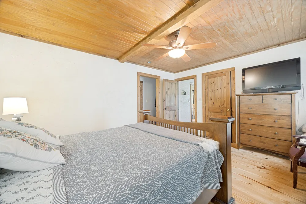744 County Road 4910 Trenton, TX 75490