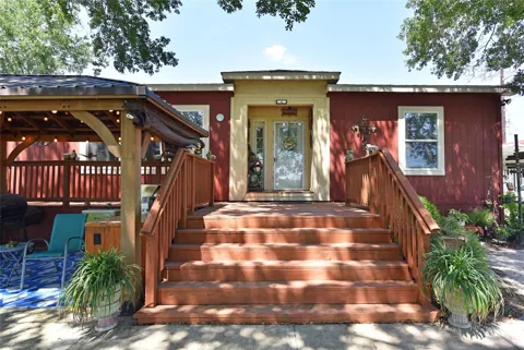 3221 Pecha Lane