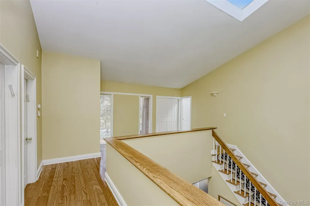 8 Kings Gate Road Suffern, NY 10901
