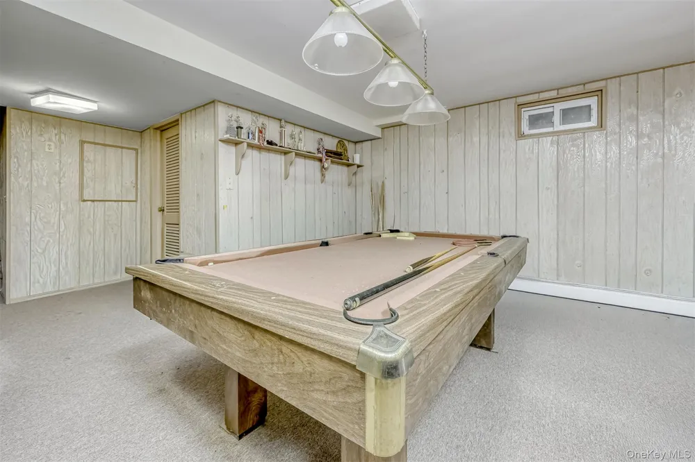 8 Kings Gate Road Suffern, NY 10901