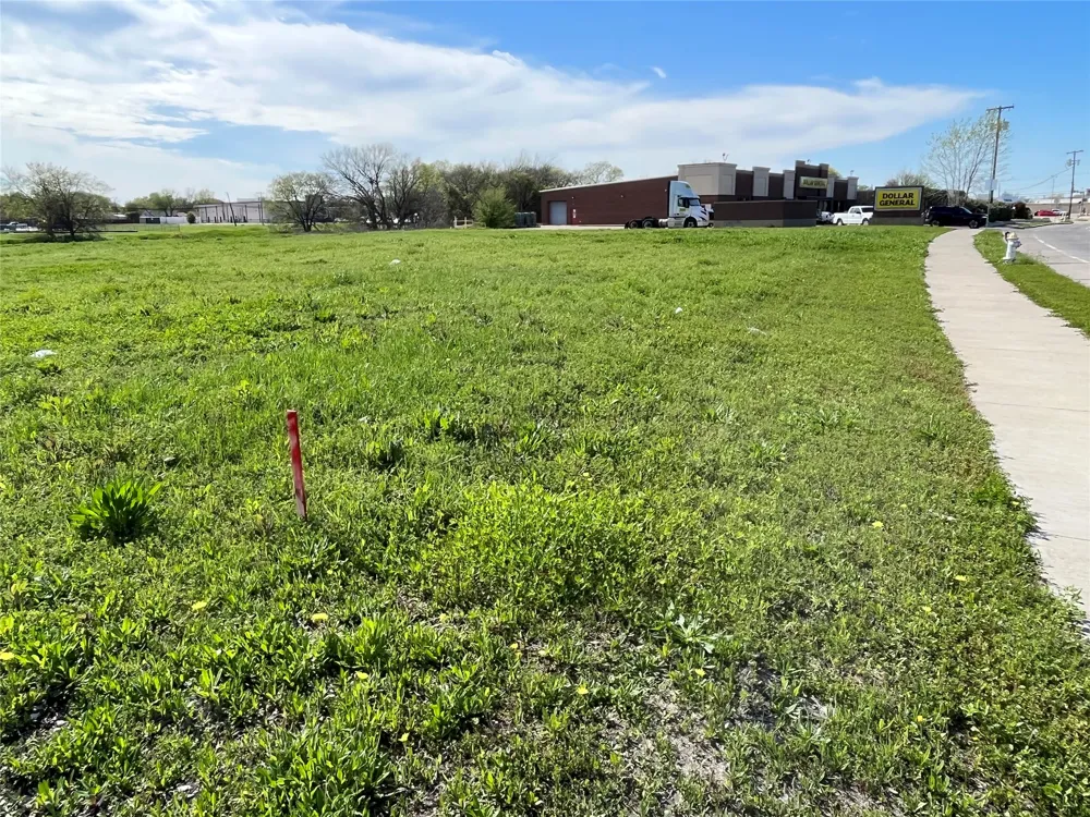 2700 Motley Drive Mesquite, TX 75150