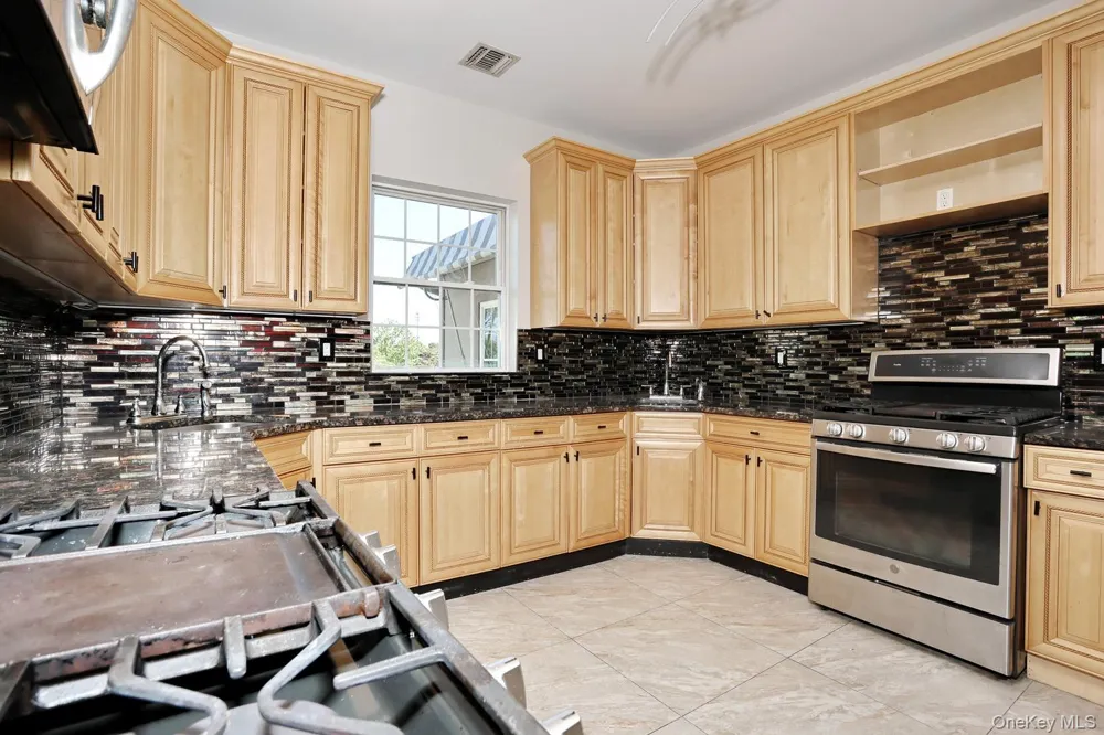 1302 Parkview Drive Spring Valley, NY 10977