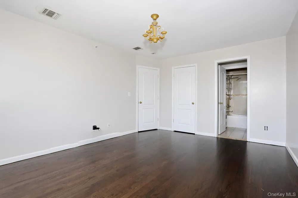 1302 Parkview Drive Spring Valley, NY 10977
