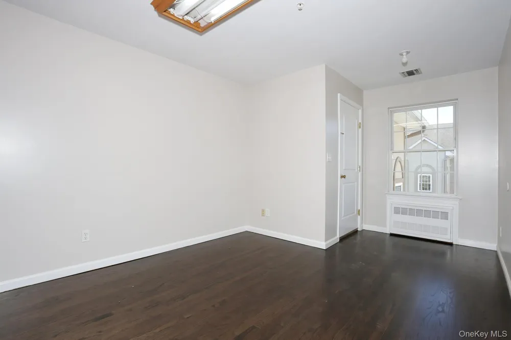1302 Parkview Drive Spring Valley, NY 10977