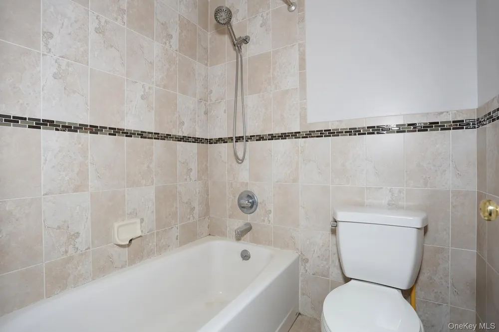 1302 Parkview Drive Spring Valley, NY 10977