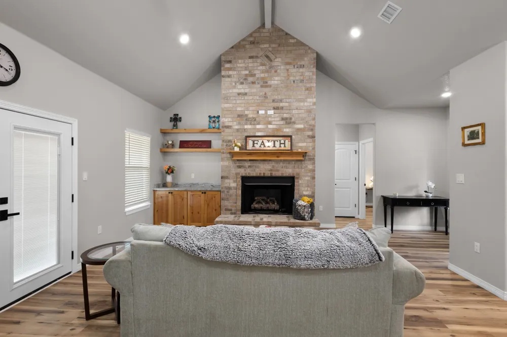 1446 Faulkner Road Sunset, TX 76270