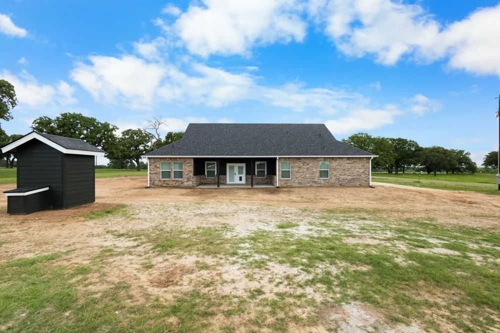 1446 Faulkner Road Sunset, TX 76270