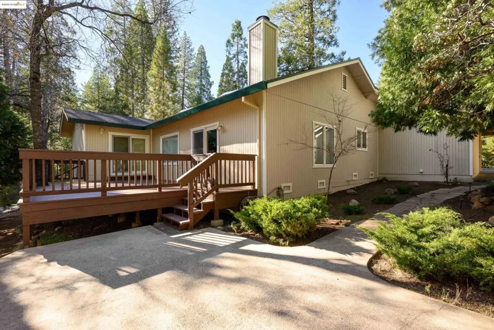 22749 Confidence Rd Twain Harte, CA 95383