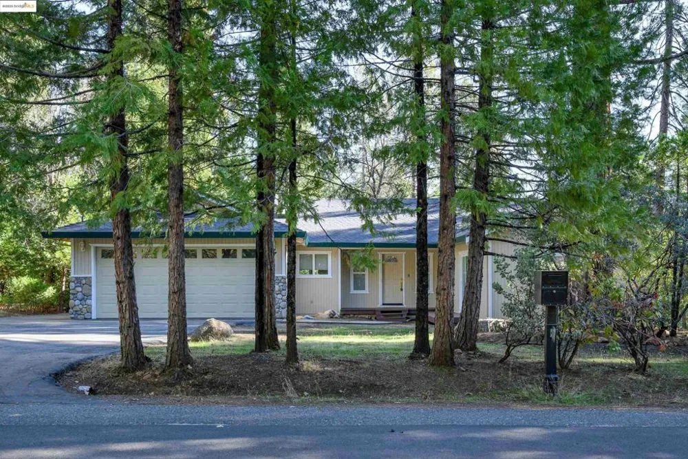 22749 Confidence Rd Twain Harte, CA 95383
