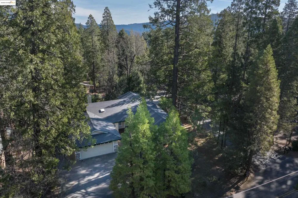 22749 Confidence Rd Twain Harte, CA 95383