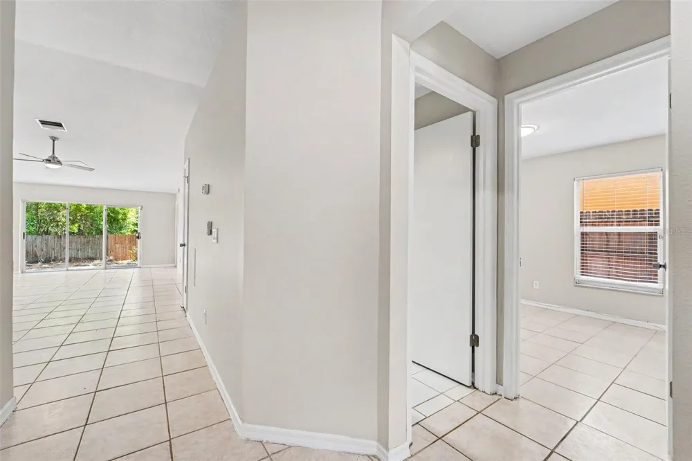 7603 SAVANNAH LANE Tampa, FL 33637