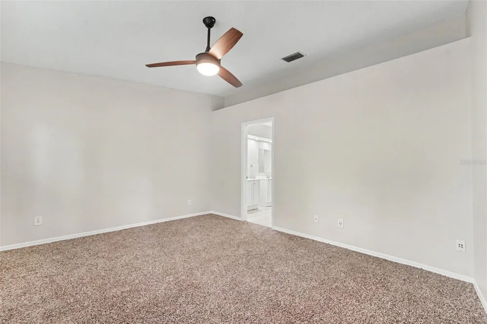 7603 SAVANNAH LANE Tampa, FL 33637