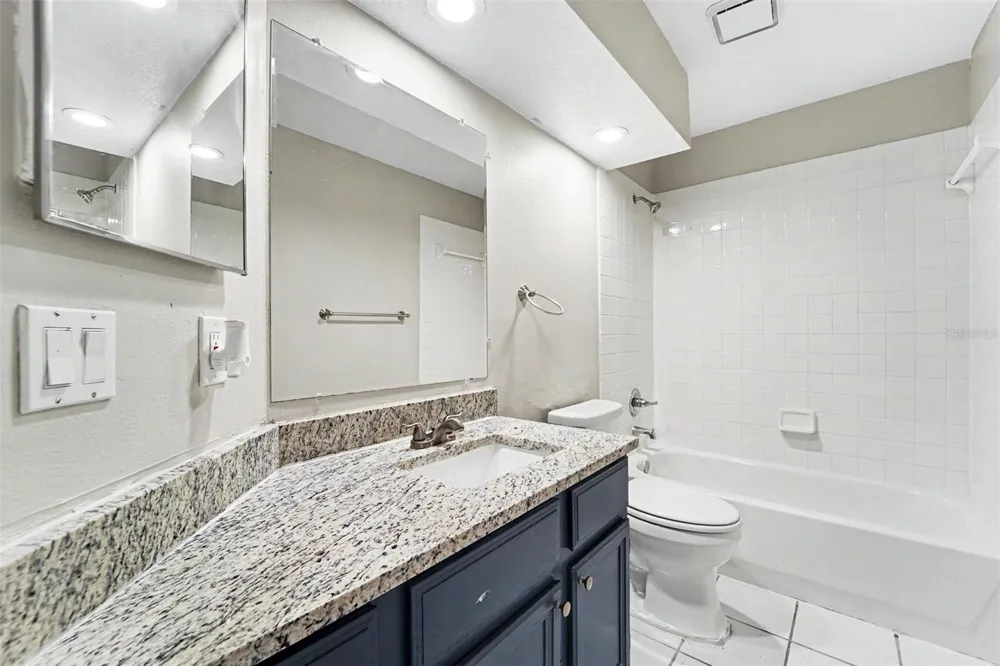 7603 SAVANNAH LANE Tampa, FL 33637