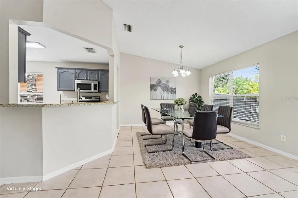 7603 SAVANNAH LANE Tampa, FL 33637