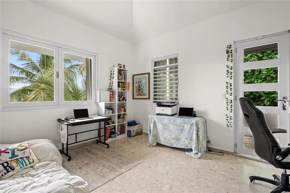 19 CALLE "E" Guaynabo, PR 00971