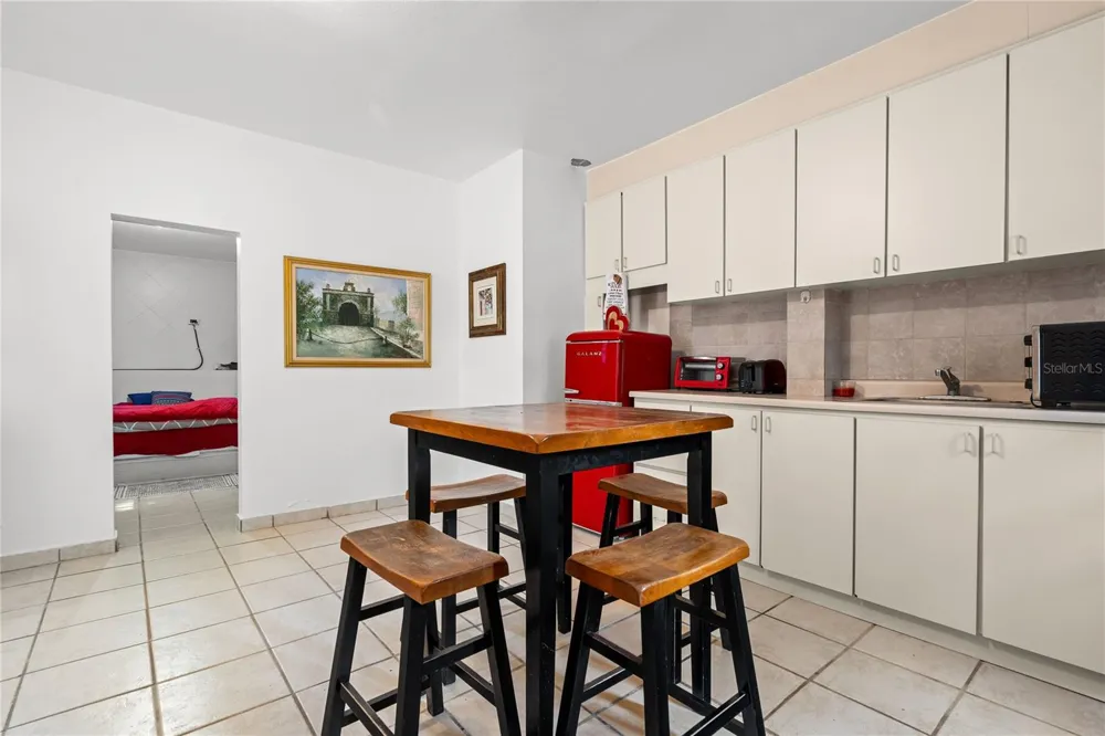 19 CALLE "E" Guaynabo, PR 00971