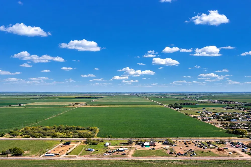E Ellis Street Levelland, TX 79336