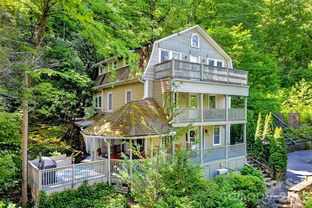 238 Texas Spur Road Montreat, NC 28757