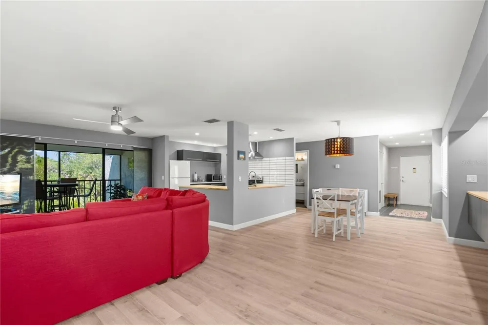 2746 ORCHID OAKS DRIVE #301 Sarasota, FL 34239