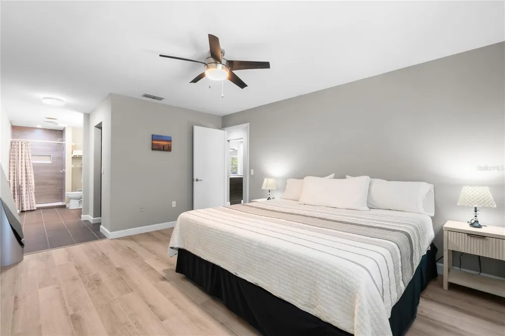2746 ORCHID OAKS DRIVE #301 Sarasota, FL 34239