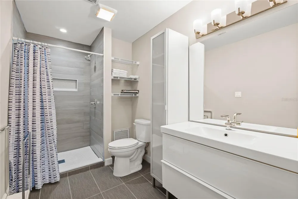 2746 ORCHID OAKS DRIVE #301 Sarasota, FL 34239