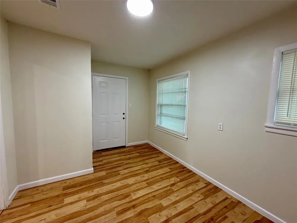 5836 Pollard Drive Westworth Village, TX 76114