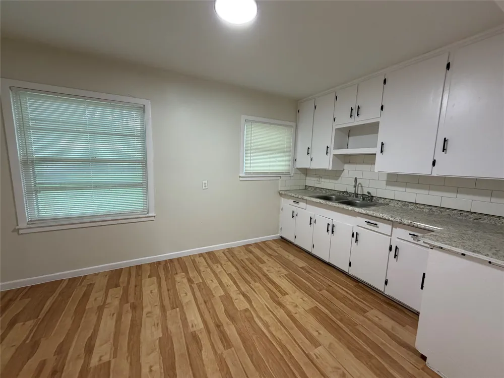 5836 Pollard Drive Westworth Village, TX 76114