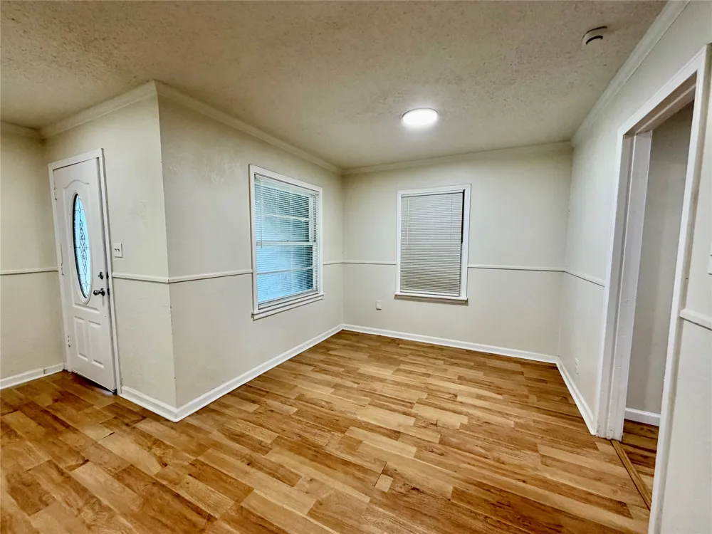 5836 Pollard Drive Westworth Village, TX 76114