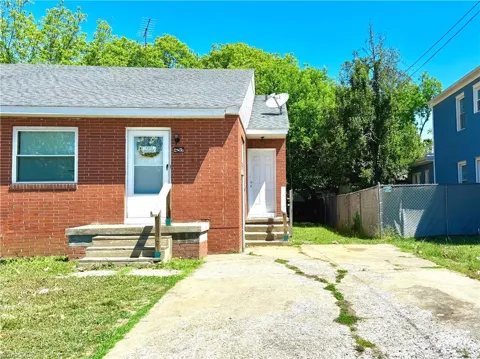 405 Richardson Avenue #B
