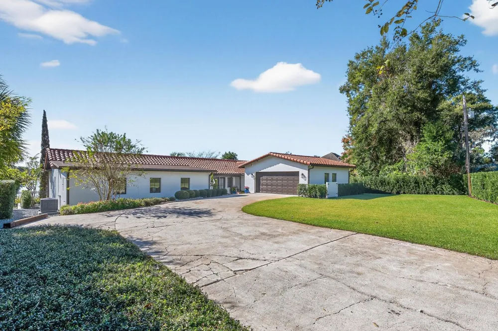 631 LAKE CATHERINE DRIVE Maitland, FL 32751