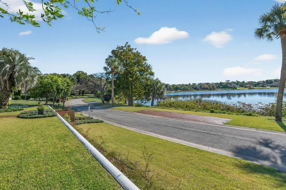 631 LAKE CATHERINE DRIVE Maitland, FL 32751