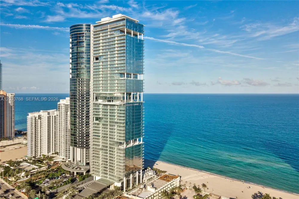 18501 E Collins #1503 Sunny Isles Beach, FL 33160