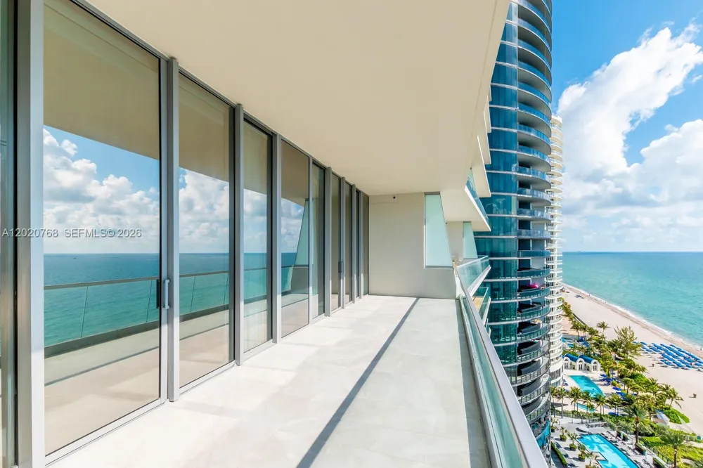 18501 E Collins #1503 Sunny Isles Beach, FL 33160