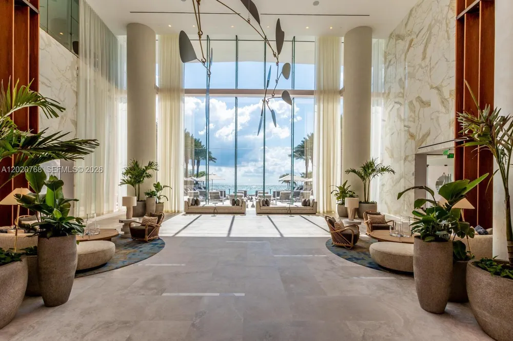 18501 E Collins #1503 Sunny Isles Beach, FL 33160