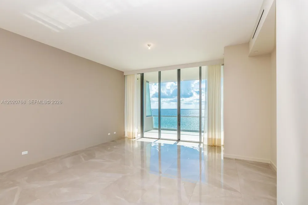 18501 E Collins #1503 Sunny Isles Beach, FL 33160