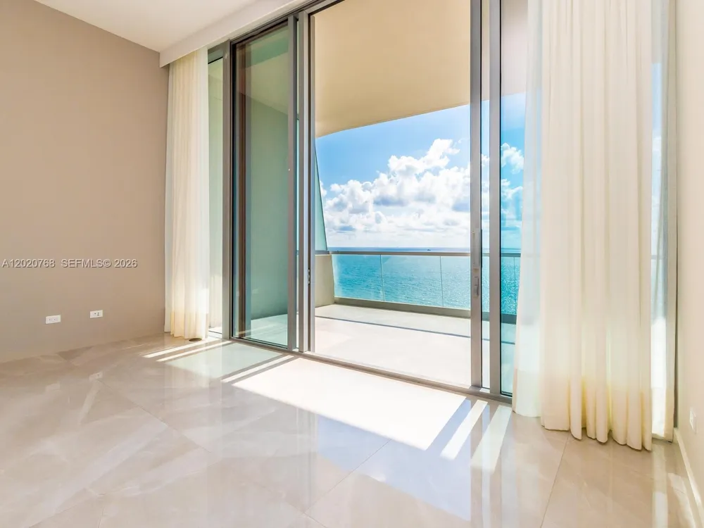 18501 E Collins #1503 Sunny Isles Beach, FL 33160