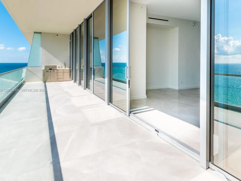18501 E Collins #1503 Sunny Isles Beach, FL 33160