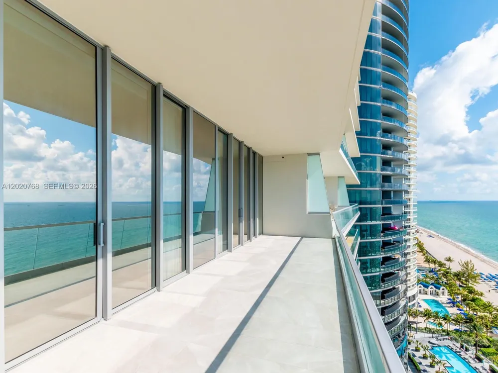 18501 E Collins #1503 Sunny Isles Beach, FL 33160