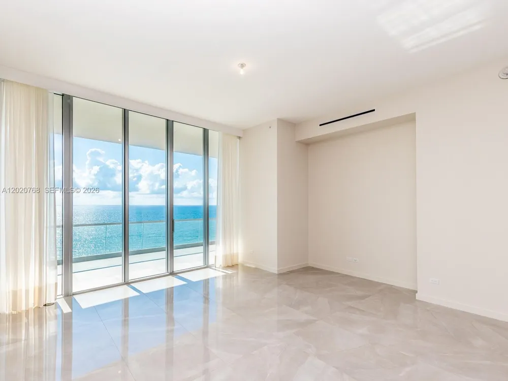 18501 E Collins #1503 Sunny Isles Beach, FL 33160