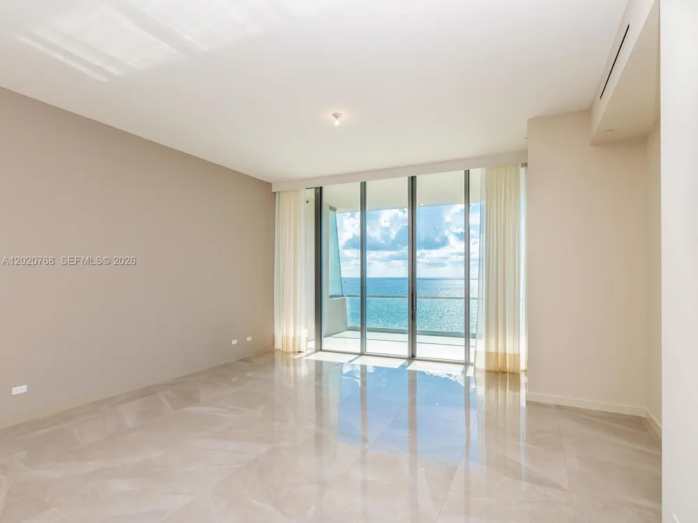 18501 E Collins #1503 Sunny Isles Beach, FL 33160