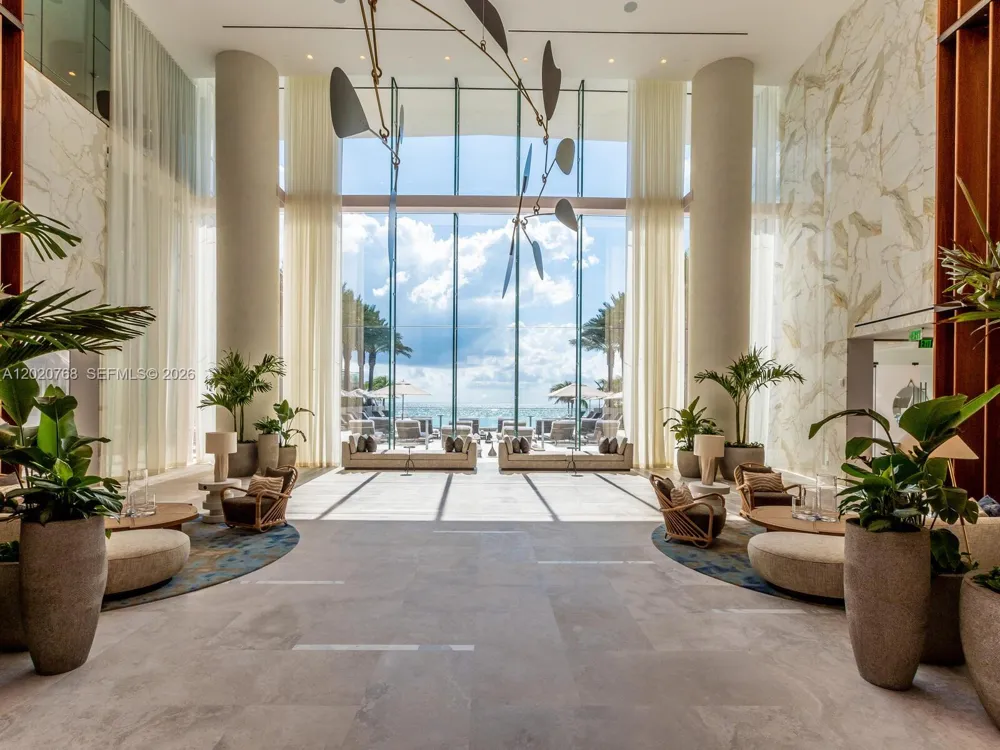 18501 E Collins #1503 Sunny Isles Beach, FL 33160