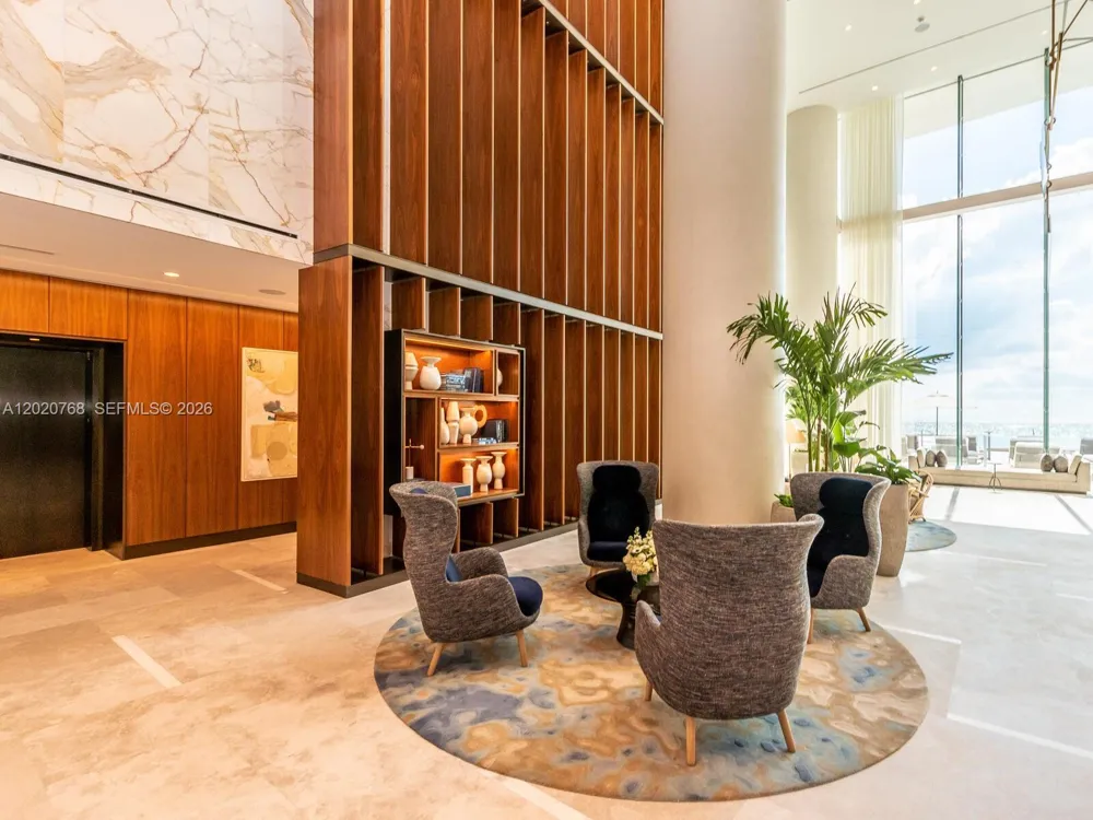 18501 E Collins #1503 Sunny Isles Beach, FL 33160